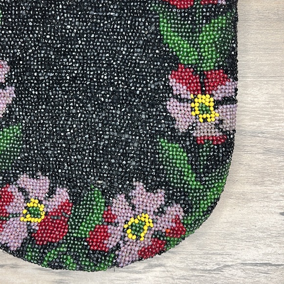 Gorgeous Vintage Floral Seed Bead Beaded Pouch w Velvet Lining - Picture 4 of 14